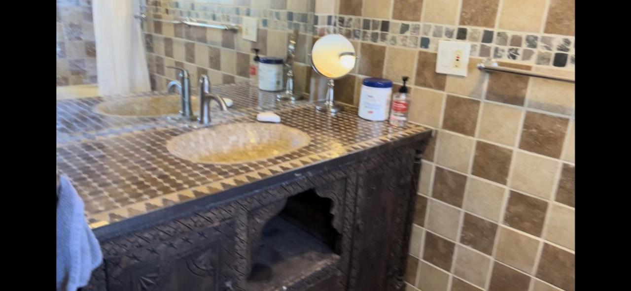Moroccan Style Home With Swimming Pool ロサンゼルス エクステリア 写真